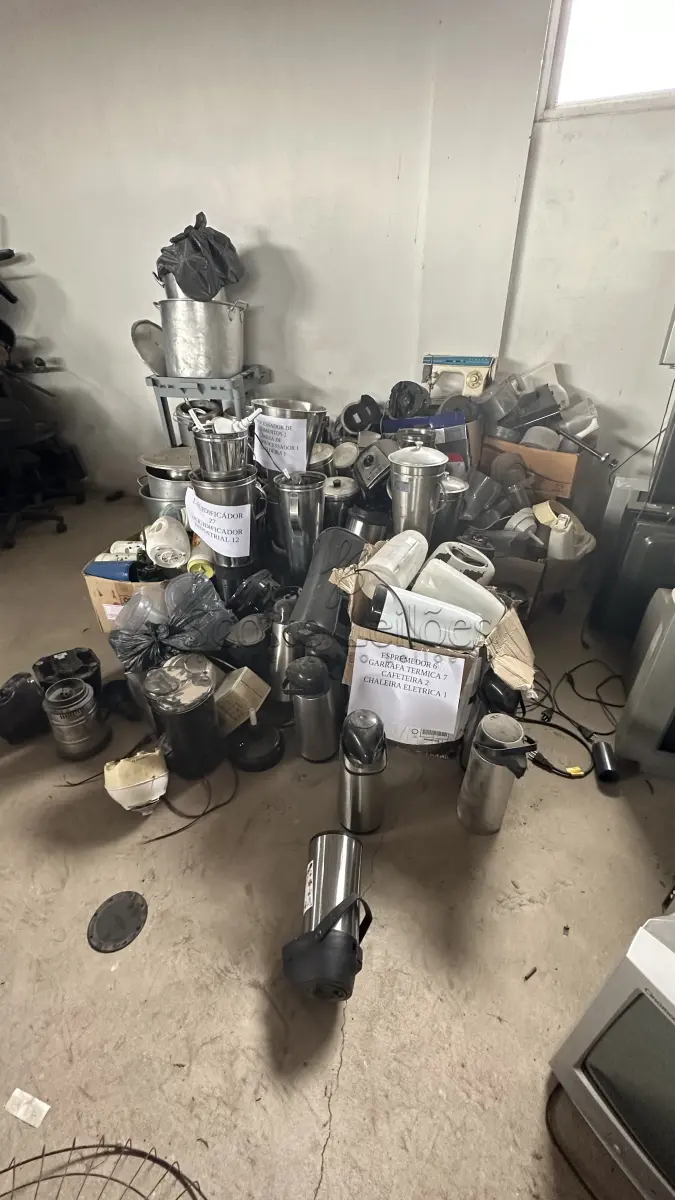 LOTE 021 - SUCATA DE ELETRODOMÉSTICOS