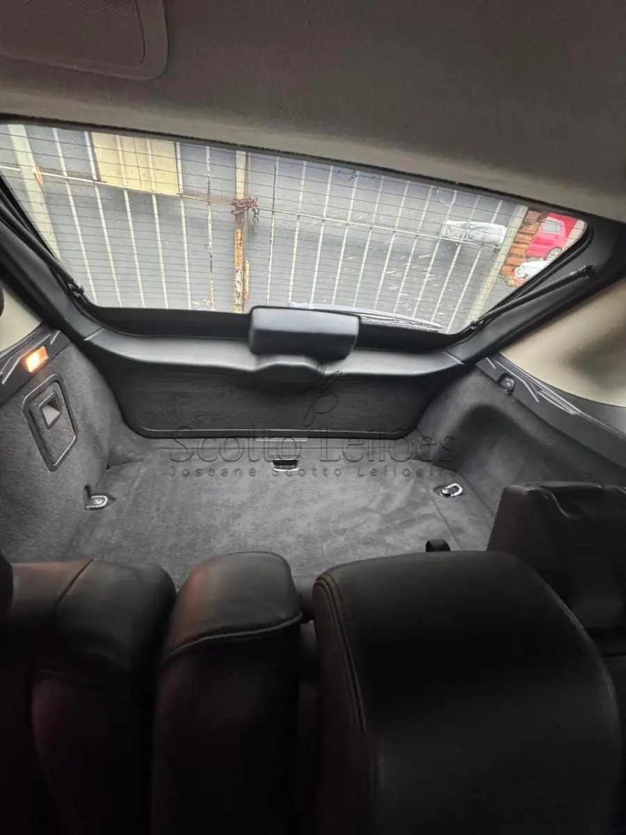 LOTE 000 - 1 (uma) camioneta, I/LR RANGE ROVER SPORTSC, combustível: Gasolina, Placa KWZ 2387,  fabricação/modelo 2008/2009, cor Preta.