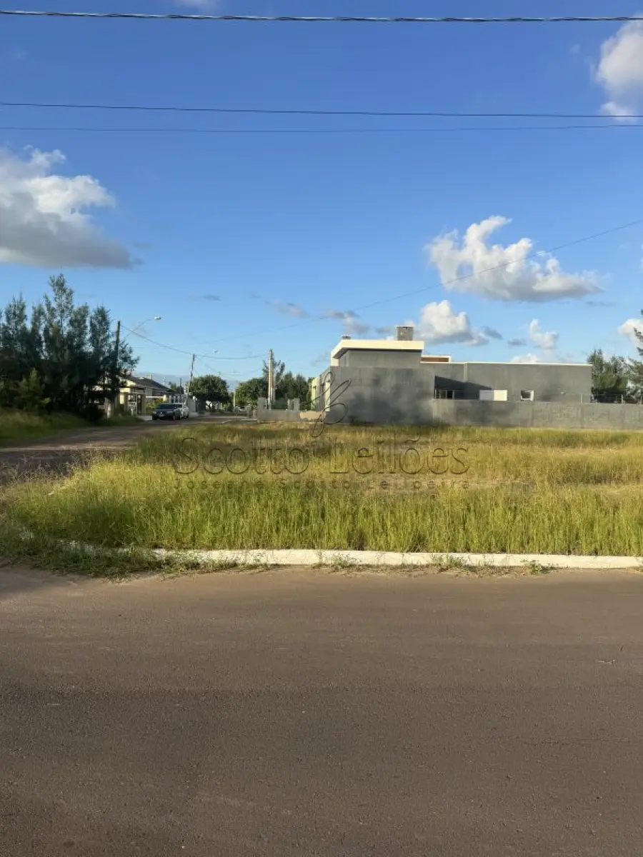 LOTE 000 - LEILÃO DE UM TERRENO DE ESQUINA NA PRAIA DE ATLÂNTIDA SUL-OSÓRIO/RS, SITUADO NA RUA LUIS FRANCISCO PIMENTEL, LOTE 01 DA QUADRA 172