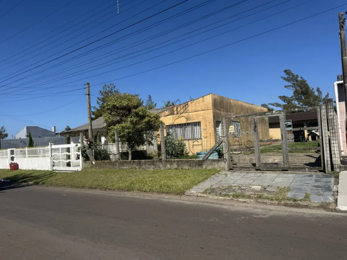 LOTE 000 - LEILÃO DE IMÓVEL NA PRAIA DE ATLÂNTIDA SUL/OSÓRIO-RS, TERRENO SITUADO NA RUA MARAMBAIA,  LOTE 24 DA QUADRA 142