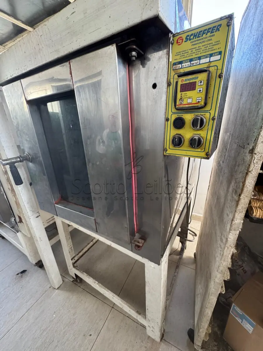 LOTE 000 - UM FORNO GÁS GLP, NÚMERO DE SÉRIE: N/C, FABRICANTE: MCS MÁQUINAS, MODELO N/C, data de Fabricação/Reforna:2005.