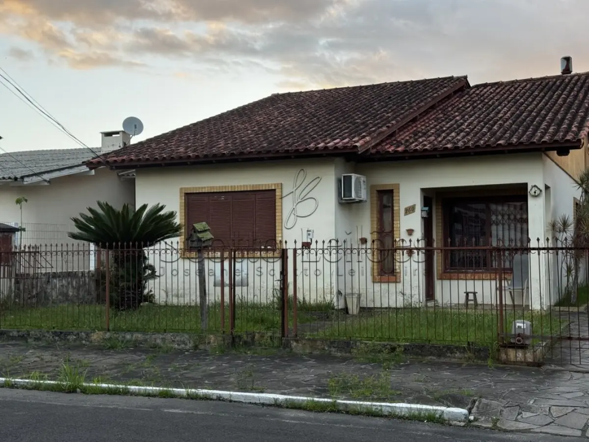 LOTE 000 - LEILÃO DE UMA CASA NO CENTRO DE OSÓRIO/RS, situado na Rua Paul Percy Harris, n° 260