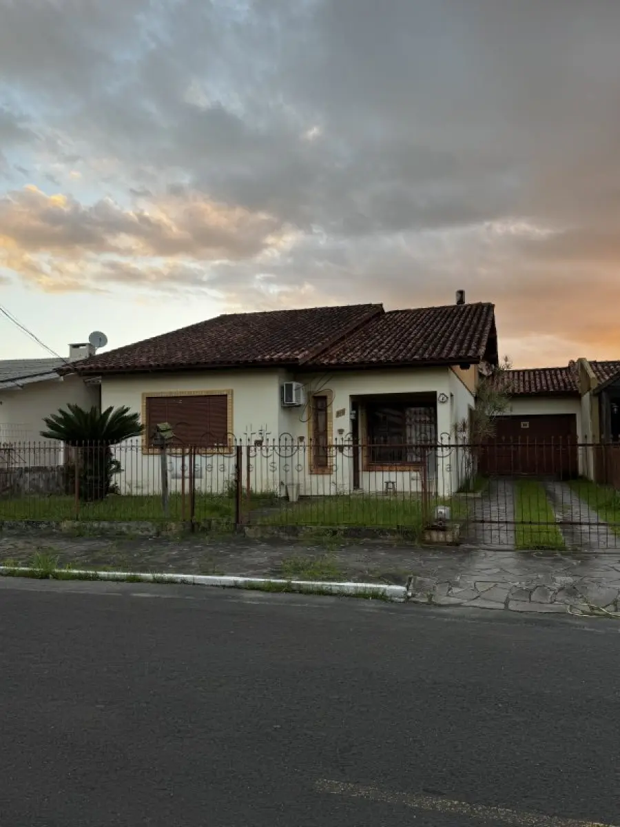 LOTE 000 - LEILÃO DE UMA CASA NO CENTRO DE OSÓRIO/RS, situado na Rua Paul Percy Harris, n° 260