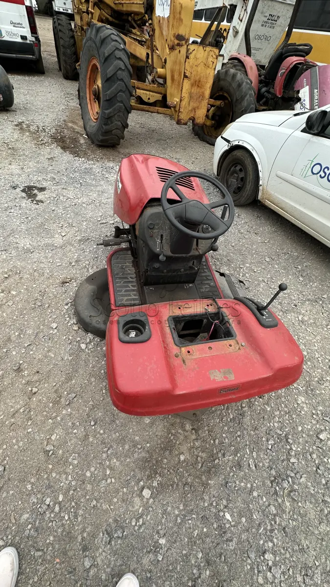 LOTE 009 - SUCATA - MICRO TRATOR GARTHEN