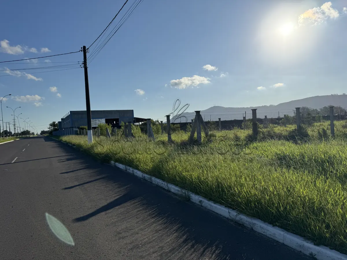 LOTE 000 - UM TERRENO EM OSÓRIO NO BAIRRO PANÔRÂMICO, com área de 564,29 m², LOCALIZADO NA  Av. Marcílio Dias, lote 31 da quadra 14