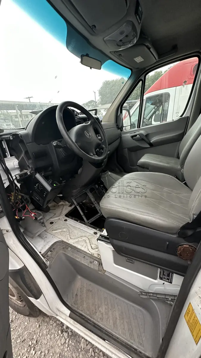 LOTE 003 - M.BENZ SPRINTER VIATURA AMBULÂNCIA