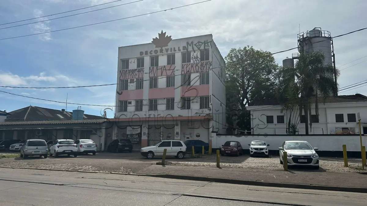 LOTE 000 - Um Prédio em Porto Alegre , localizado na Rua Voluntários da Pátria, n° 2480