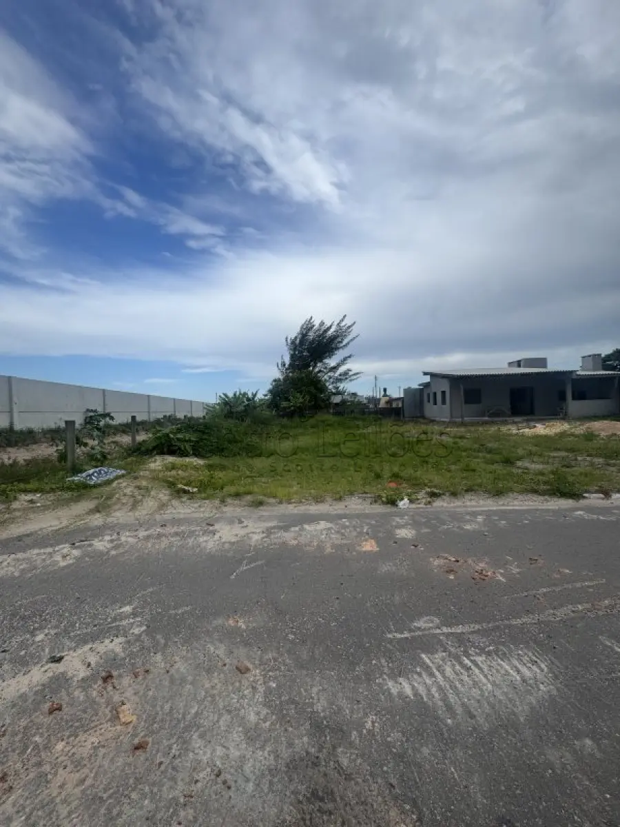 LOTE 000 - LEILÃO DE UM TERRENO NA PRAIA DE ATLÂNTIDA SUL-OSÓRIO/RS, SITUADO NA RUA MARAMBAIA, LOTE 21 DA QUADRA 140