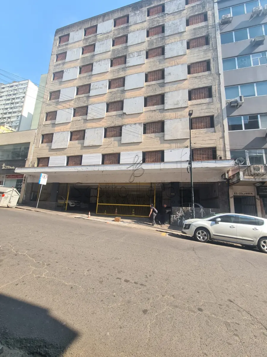 LOTE 000 - BOX (ESTACIONAMENTO) COBERTO , N°03 do Edifício Residencial San Marino, localizado na  Rua Rodolfo Simchsob, n°325, Bairro Jardim Lindóia, Porto Alegre/RS