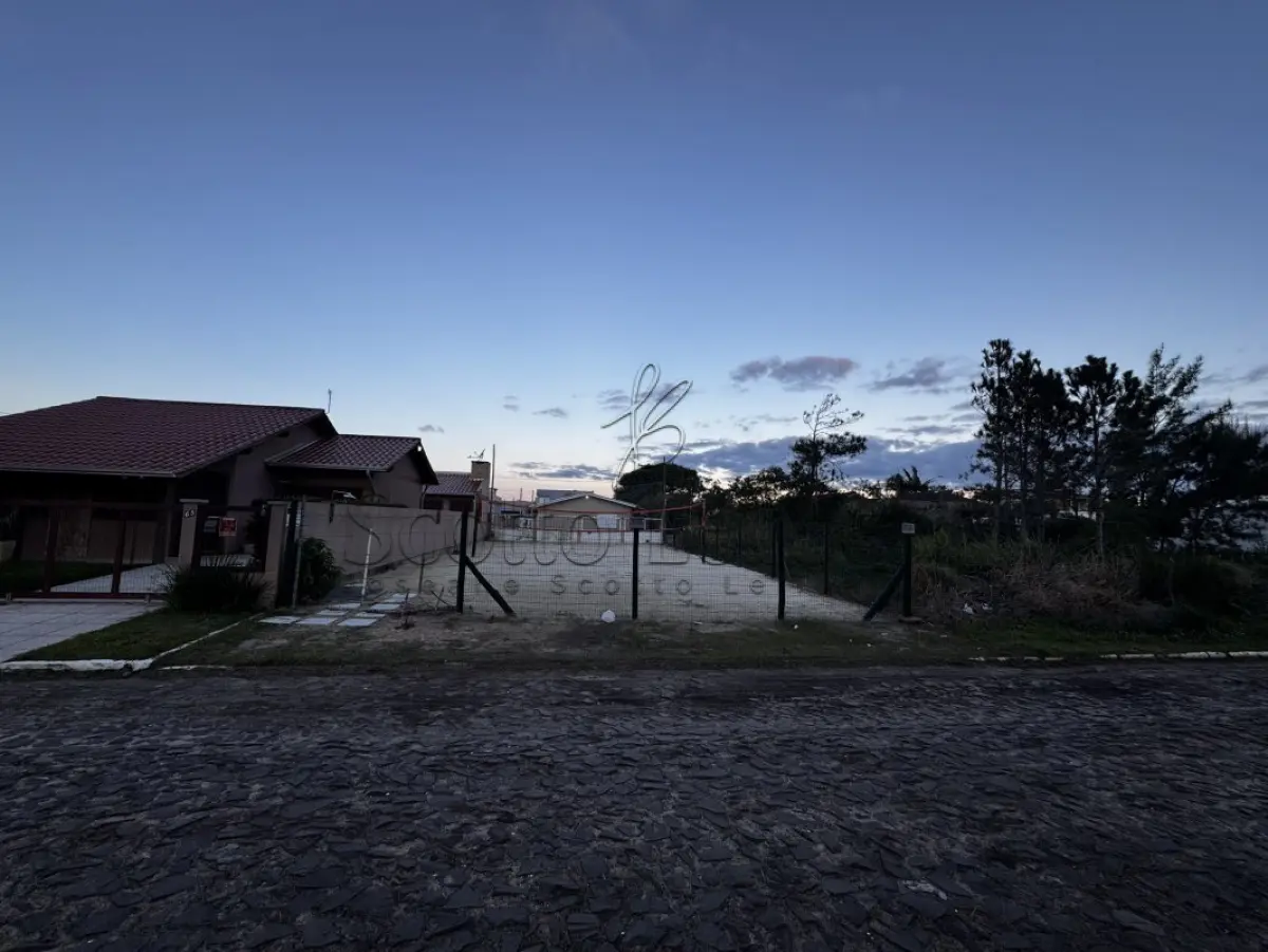 LOTE 000 - LEILÃO JUDICIAL DE UM TERRENO SITUADO NA AV. PARAGUASSÚ NA PRAIA DE ATLÂNTIDA SUL - OSÓRIO/RS, CONSTITUÍDO DO LOTE 11 DA QUADRA 64.