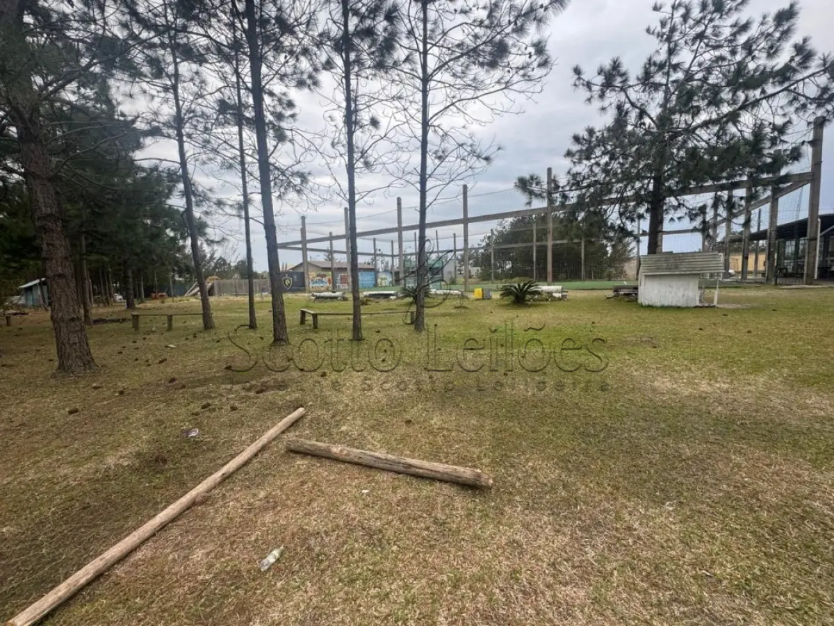 LOTE 000 - LEILÃO NA PRAIA DE ATLÂNTIDA SUL/OSÓRIO-RS DE UM TERRENO  SITUADO NA RUA CANASVIEIRAS, LOTE 08, DA QUADRA 147