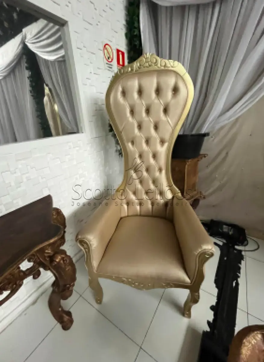 Foto de LEILÃO JUDICIAL DE 5 (CINCO) CADEIRAS TRONO CONSTITUÍDA EM FIBRA/RESINA ES...