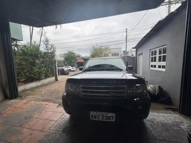 1 (uma) camioneta, I/LR RANGE ROVER SPORTSC, combustível: Gasolina, Placa KWZ 2387,  fabricação/modelo 2008/2009, cor Preta.