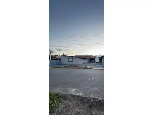 LEILÃO JUDICIAL DE UM IMÓVEL URBANO (TERRENO E CONSTRUÇÕES) SITUADO NA RUA MARAMBAIA n° 408, NA PRAIA DE ATLÂNTIDA SUL - OSÓRIO/RS, CONSTITUÍDO DO LOTE 26 DA QUADRA 145. OBS: O LOTE 26  É LOTE AO LADO DA RESIDÊNCIA AZUL DE N 408.