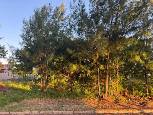 UM TERRENO NA PRAIA DE ATLÂNTIDA SUL /OSÓRIO-RS LOCALIZADO NA AV. PARAGUASSÚ, CONSTITUÍDO DO LOTE 10 DA QUADRA 64