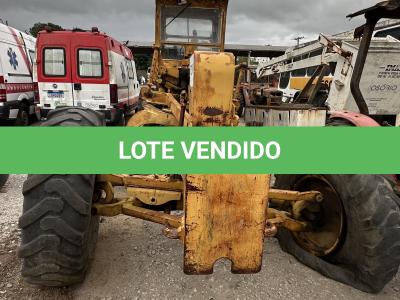 LOTE 014 - MOTONIVELADORA CARTEPILAR 140B