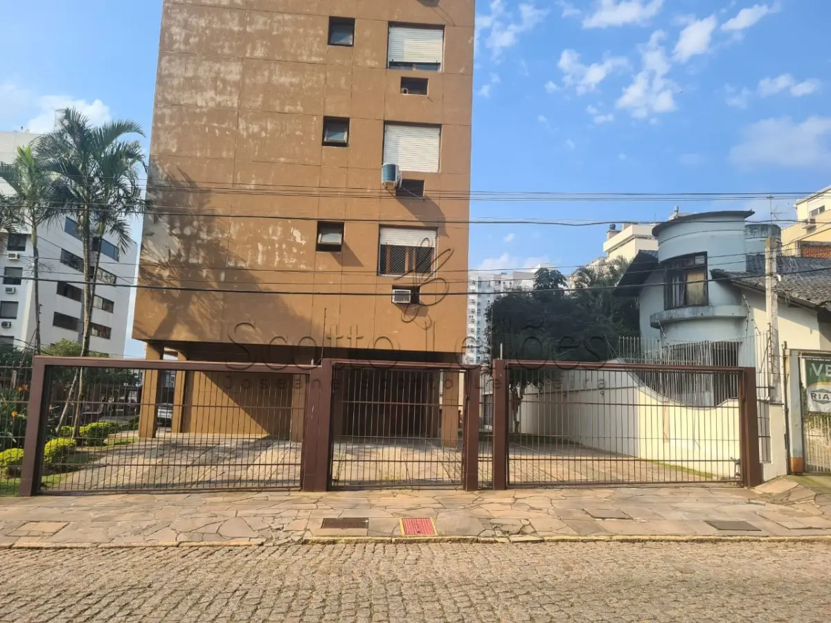 LOTE 000 - BOX (ESTACIONAMENTO) COBERTO , N°03 do Edifício Residencial San Marino, localizado na  Rua Rodolfo Simchsob, n°325, Bairro Jardim Lindóia, Porto Alegre/RS