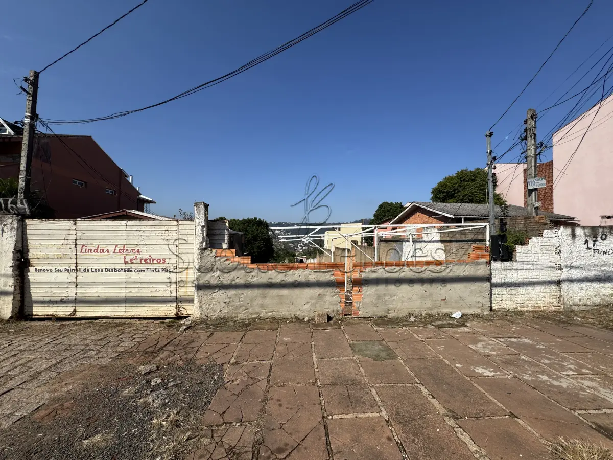 LOTE 000 - IMÓVEL EM PORTO ALEGRE/RS, situado na Rua Orfanatrófio, 164.