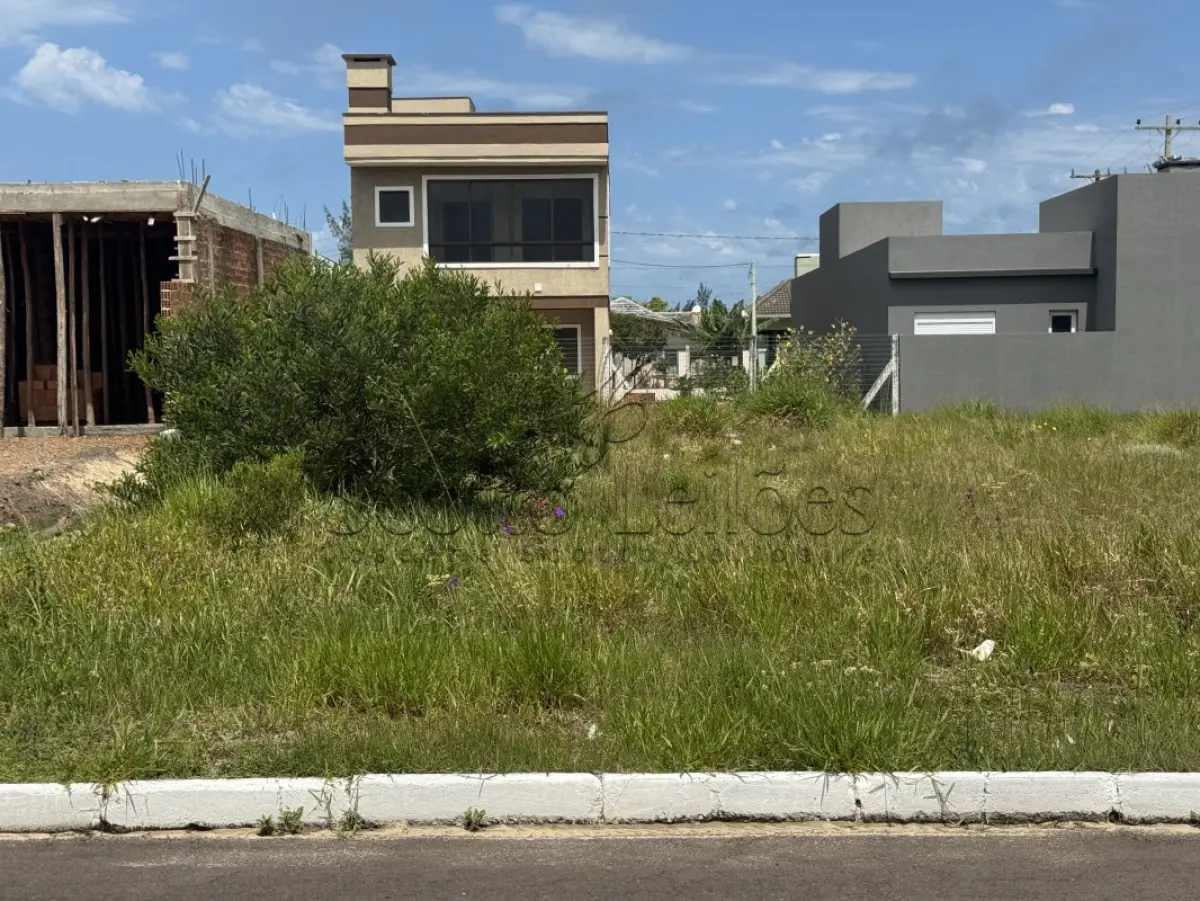 LOTE 001 - UM TERRENO NA PRAIA DE ATLÂNTIDA SUL-OSÓRIO/RS,  ÁREA 300,00 M², SITUADO  NA AV. PARAGUASSÚ, LOTE 04 DA QUADRA 59