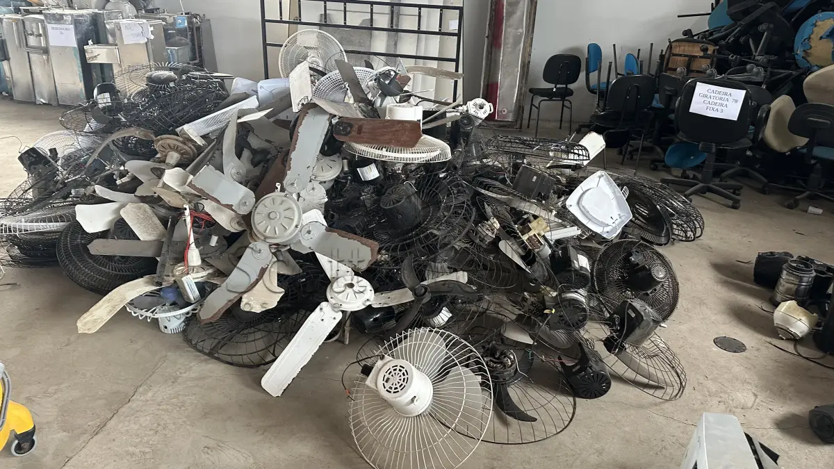 LOTE 027 - SUCATA DE VENTILADORES