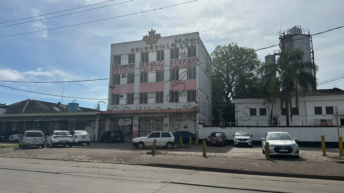 LOTE 000 - Um Prédio em Porto Alegre , localizado na Rua Voluntários da Pátria, n° 2480