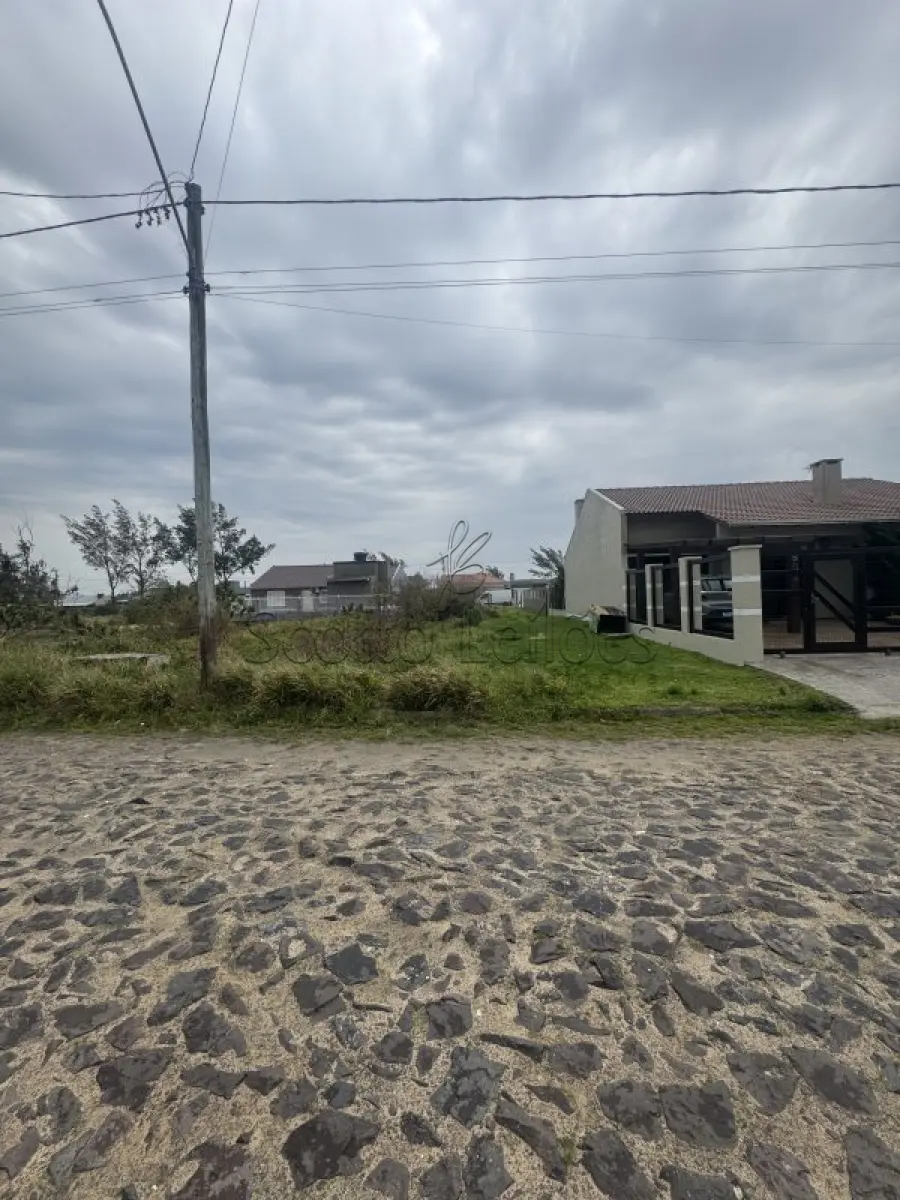 LOTE 000 - LEILÃO DE UM TERRENO NA PRAIA DE ATLÂNTIDA SUL/OSÓRIO-RS, SITUADO NA RUA ICARAÍ, CONSTITUÍDO DO LOTE 19 DA QUADRA 116