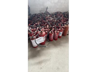 LOTE 023 - SUCATA DE EXTINTOR DE INCÊNDIO