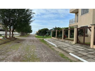LOTE 002 - UM IMÓVEL EM TRAMANDAÍ/RS, COM ARÉA DE 84,74 M² , LOCALIZADO NA AV. MANAUS , N°96, APTO 02, BLOCO B, BALNEÁRIO NOVA TRAMANDAÍ