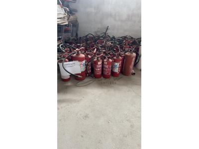 LOTE 023 - SUCATA DE EXTINTOR DE INCÊNDIO